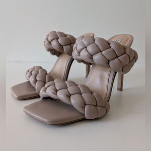 Steve Madden Kenley Beige Open Toe Heels 8.5